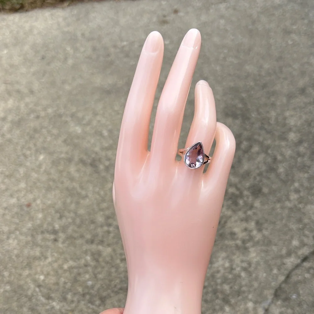 Genuine 6.40 ct Pale Lavender Amethyst Pear Cut Ring Size 7 Sterling Silver - Picture 2 of 8